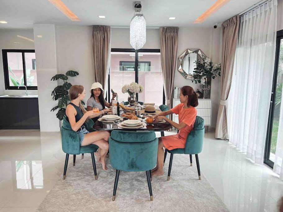 Ban Huai Yai Southern Peak Pool Villa Huay Yai Pattaya מראה חיצוני תמונה